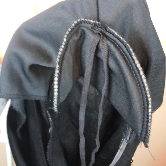 VTG R&M Richards Tan & Black Beaded Fringe V-Neck - Picture 8 of 8